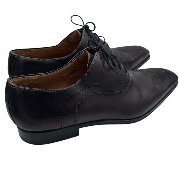 Magnanni Sanchez Men\'s Perforated Toe Black Leather Dress Shoes - Made in Spain main image 4